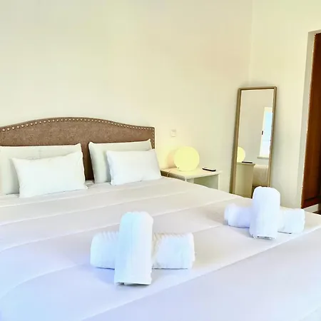 Retiro D'alma - Beautiful With Garden & Bbq Near